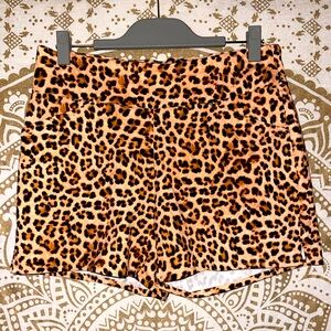 “INC” LADIES CHEETAH PRINT SHORTS WITH FRONT POCKETS, SIZE 10